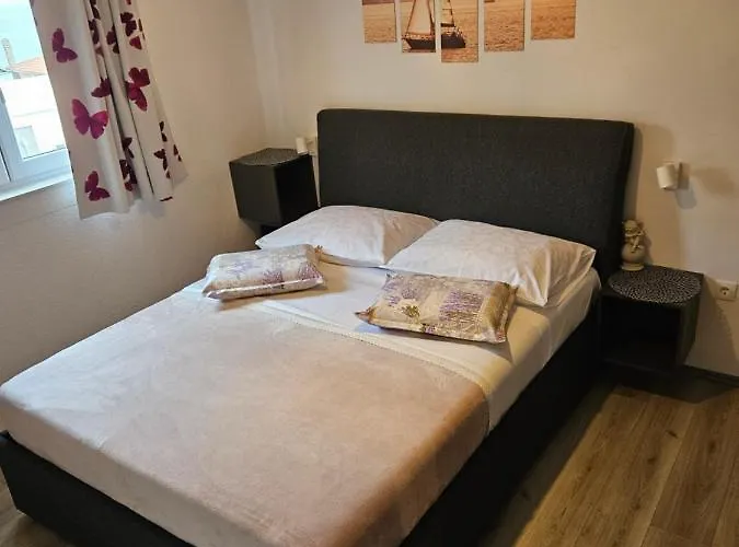 Apartment Mali Jakov *