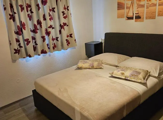 Mali Jakov Apartment *