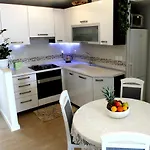 Mali Jakov ברלה