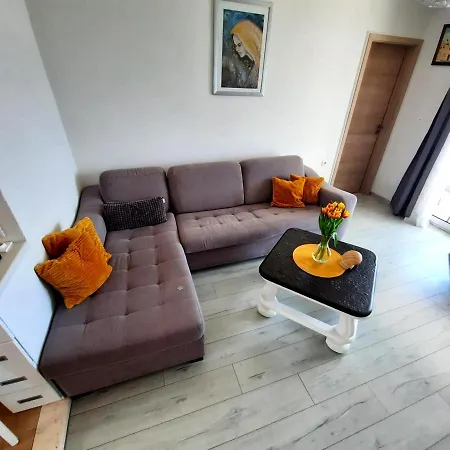 Apartment Mali Jakov *