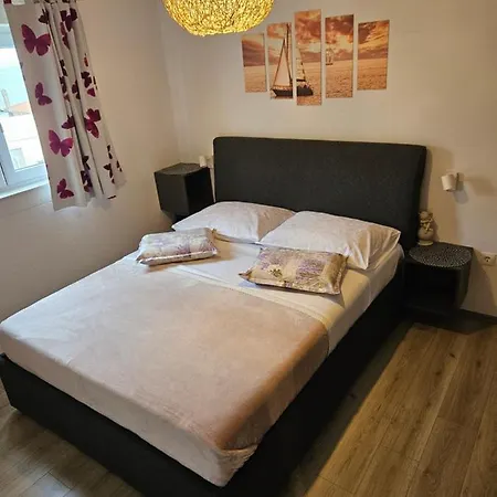 Apartment Mali Jakov *