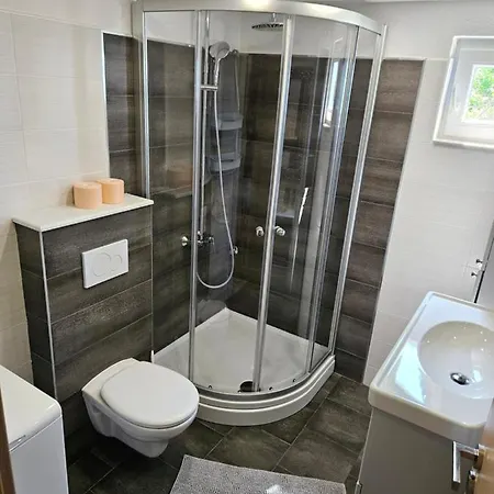 Mali Jakov Διαμέρισμα Brela